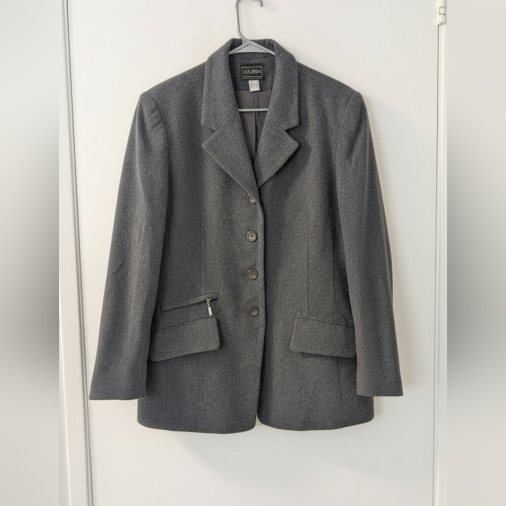Escada Classic Grey Wool Blend Blazer